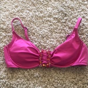 Becca underwire swim top size small